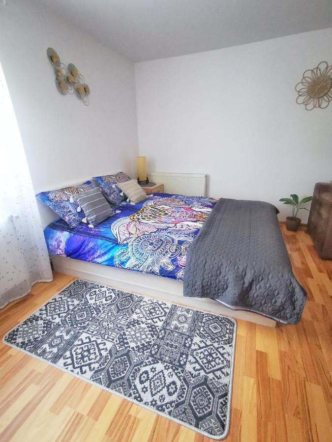 Готель 1 For Rent Клуж-Напока Екстер'єр фото