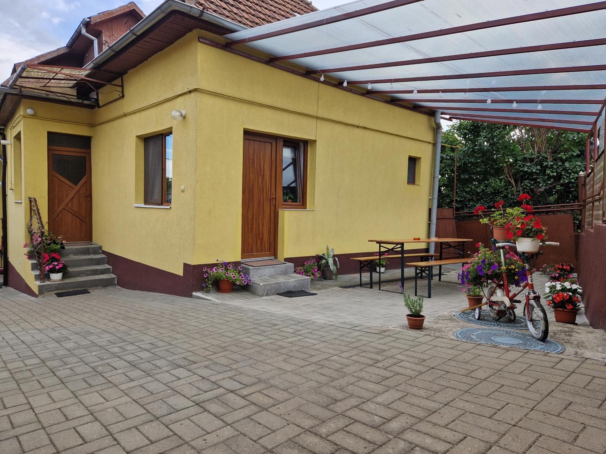 Готель 1 For Rent Клуж-Напока Екстер'єр фото